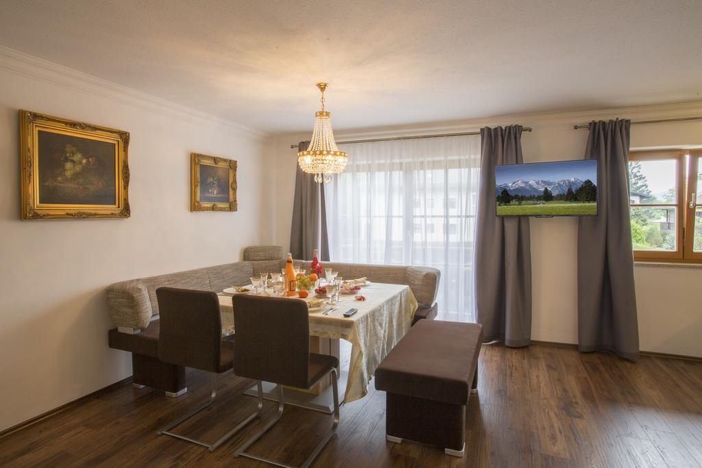 Golden Gapa Central Apartment 4 Garmisch-Partenkirchen járás Szoba fotó